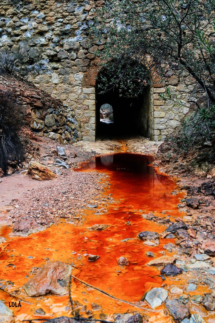Foto de Nacimiento del Río Tinto en La Granada de Río-Tinto, Huelva