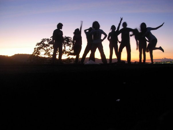 ¡Nada como un buen atardecer con amigos!