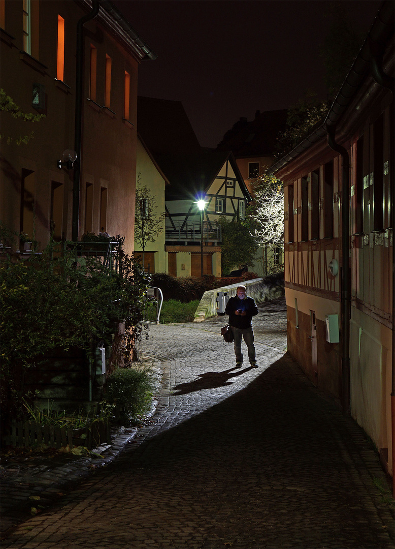 Nächtliche Gasse