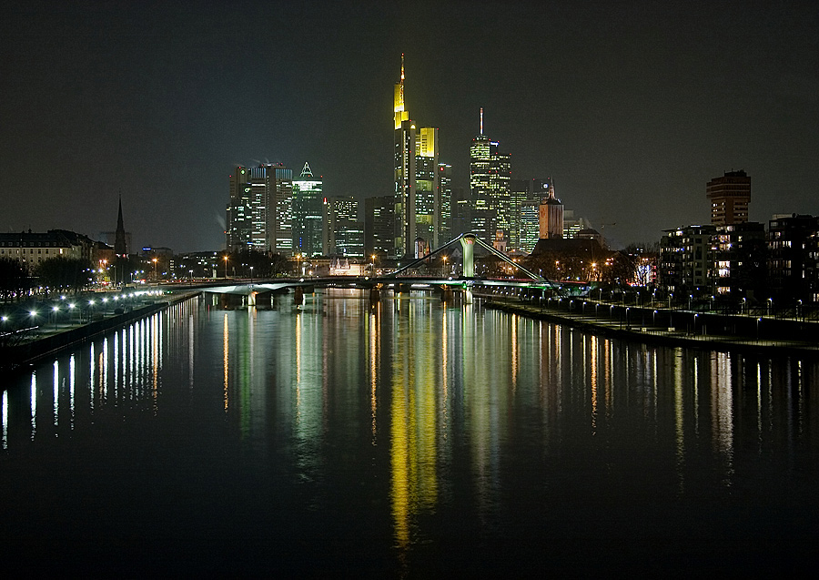 Nächtliche Skyline