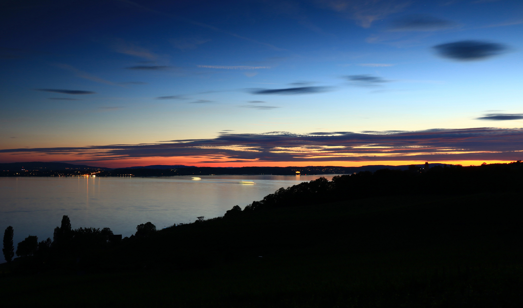 nächtliche Stimmung über dem Bodensee