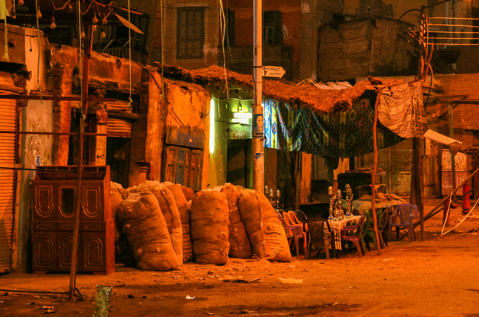 Nächtliche Szene in Luxor