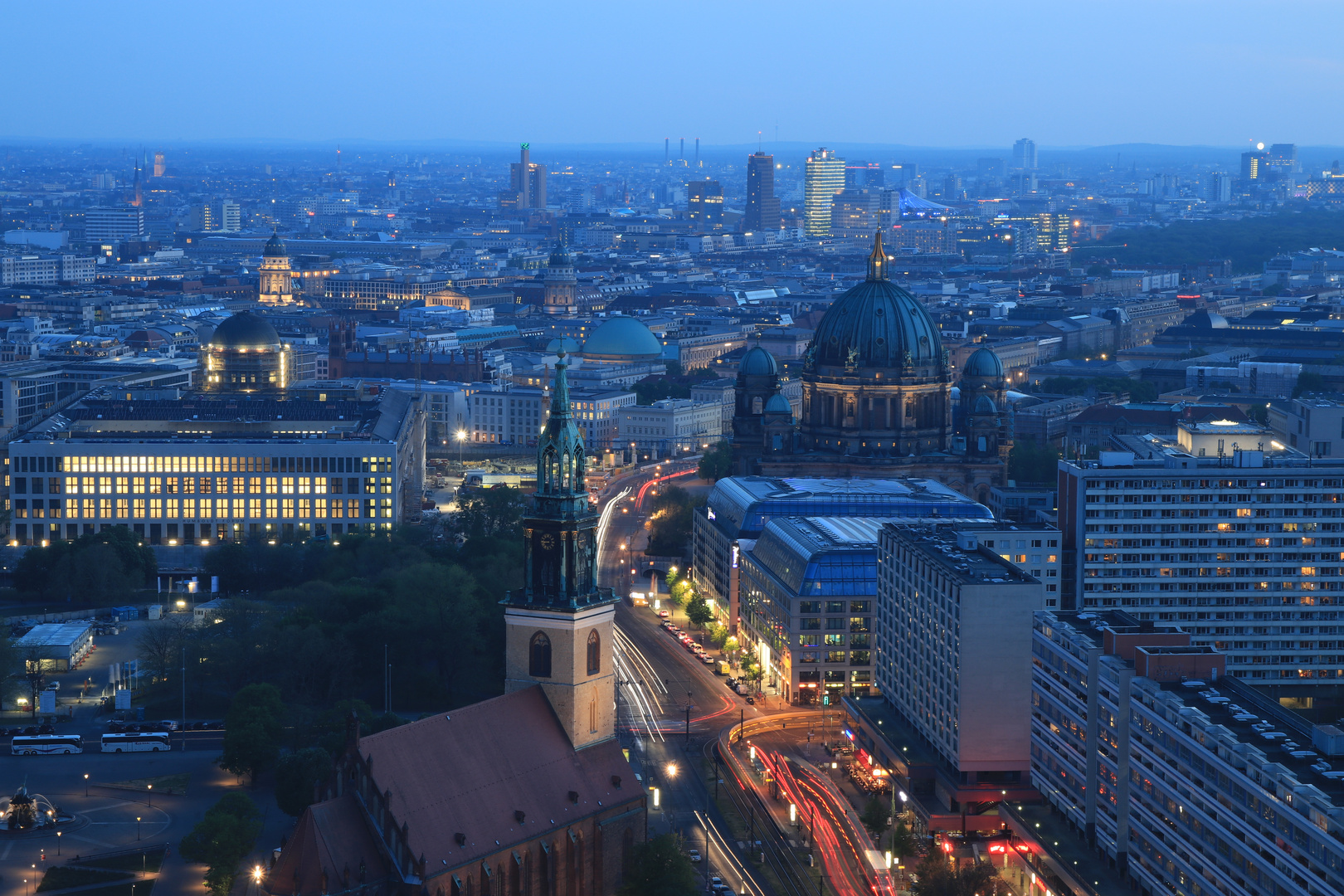 nächtlicher Blick auf Berlin