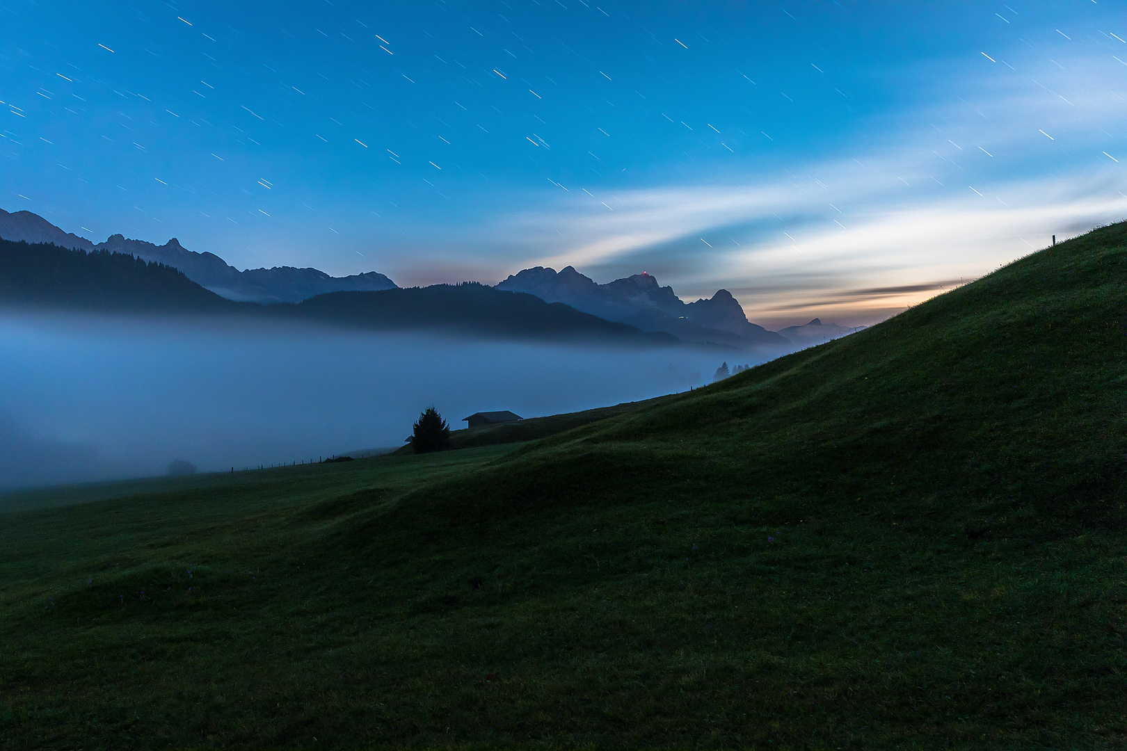 Nächtlicher Blick in Richtung Wetterstein