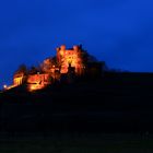 Nächtlicher Blick zur Ortenburg in der Ortenau