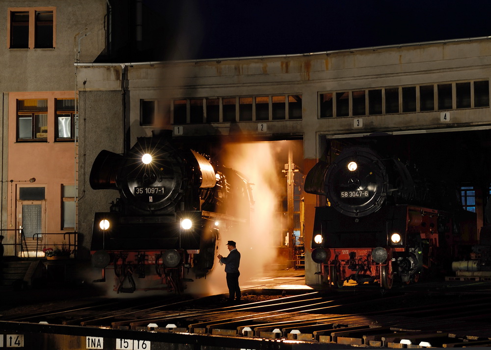 nächtlicher Dienstgang Foto & Bild historische eisenbahnen, museale