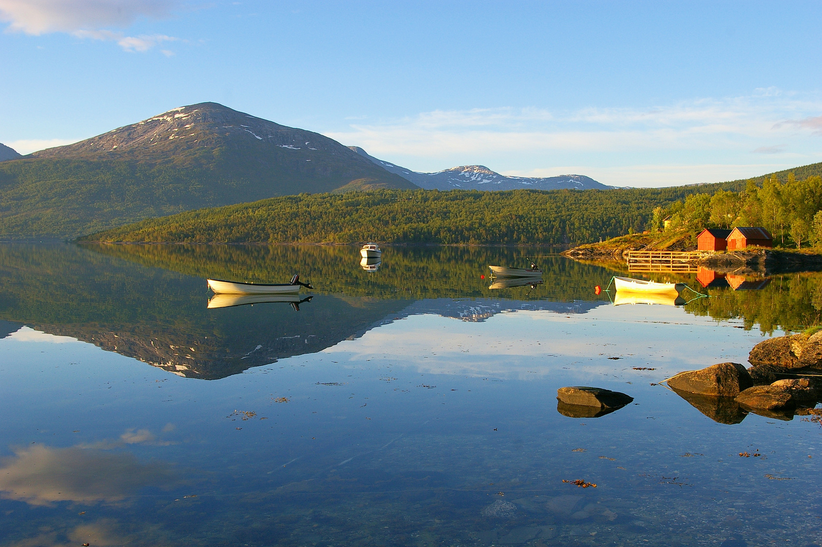 nächtlicher Fjordblick