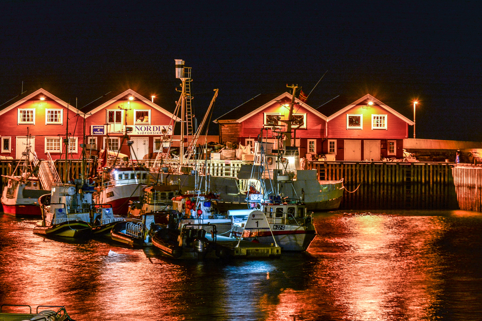 Nächtlicher Hafen, Norwegen