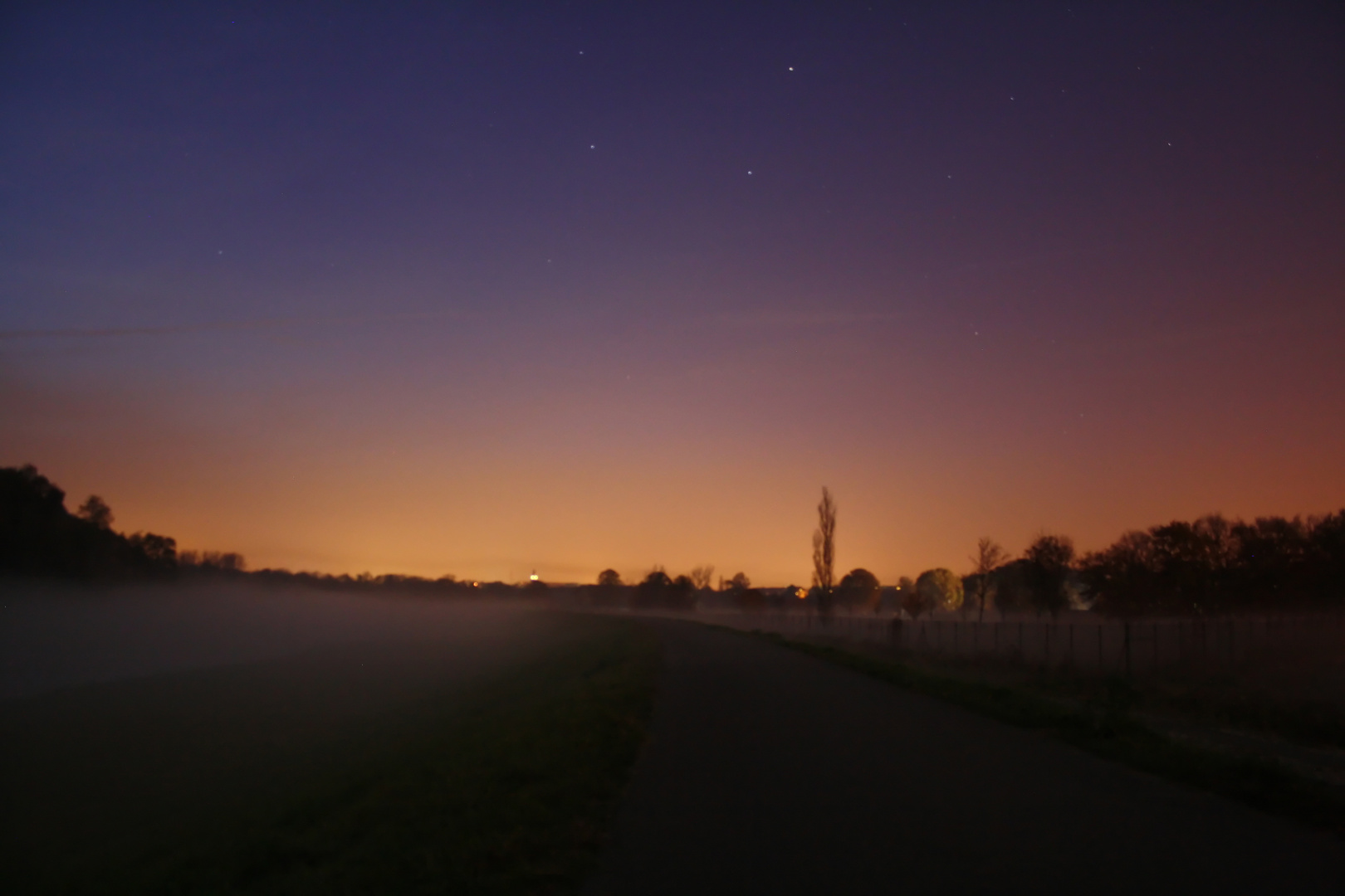 Nächtlicher Nebel