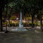 Nächtlicher Piazza Garibaldi in Forte dei Marmi