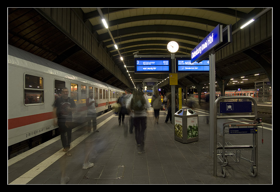 Nächtliches Treiben auf dem Hbf