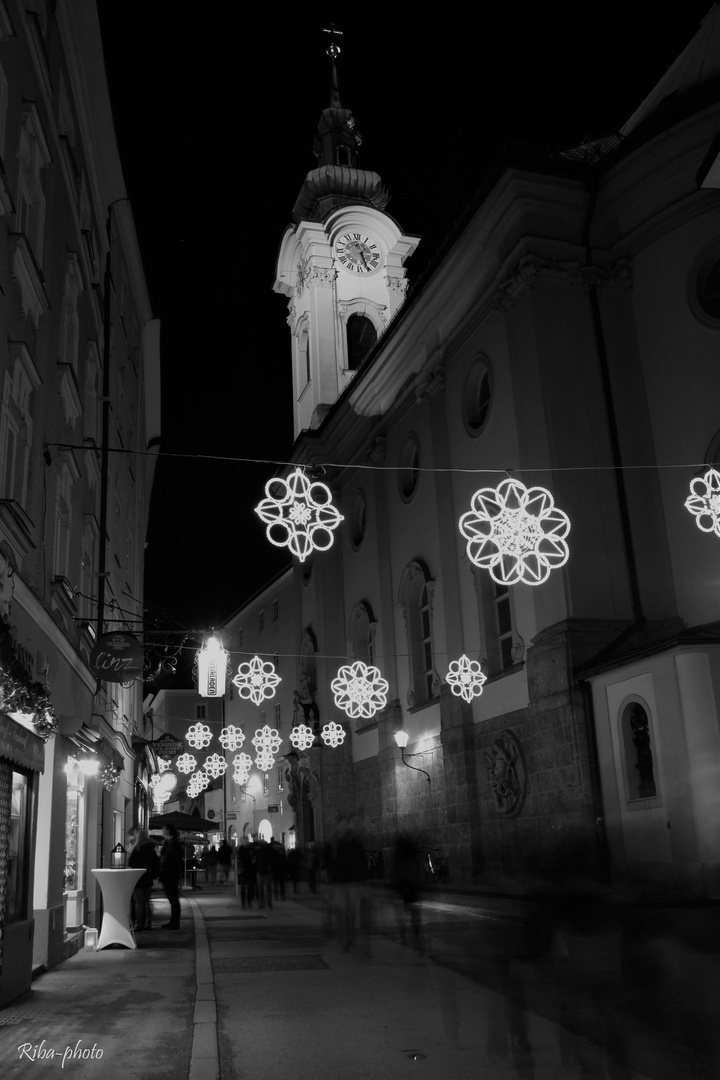 Nächtliches Treiben in der Linzergasse