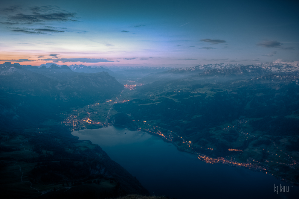 ^ Nägeliberg: Walenstadt in der Morgendämmerung ^