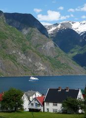 Naeroy-Fjord bei Undredal