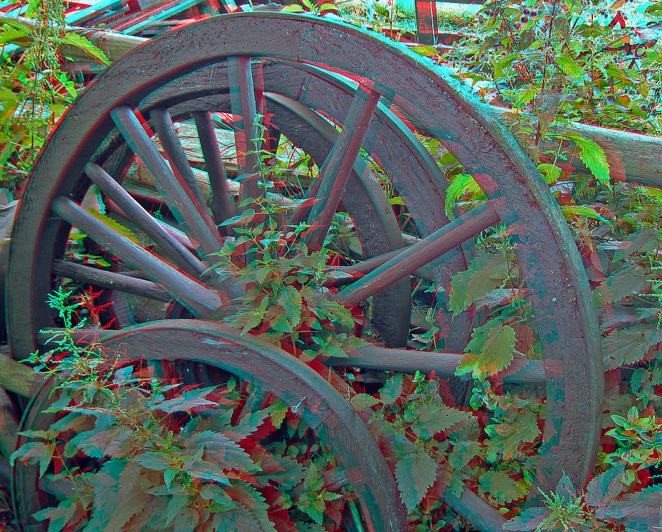 Nagel oder Schraube?  ;-)  (3D-Anaglyphe)