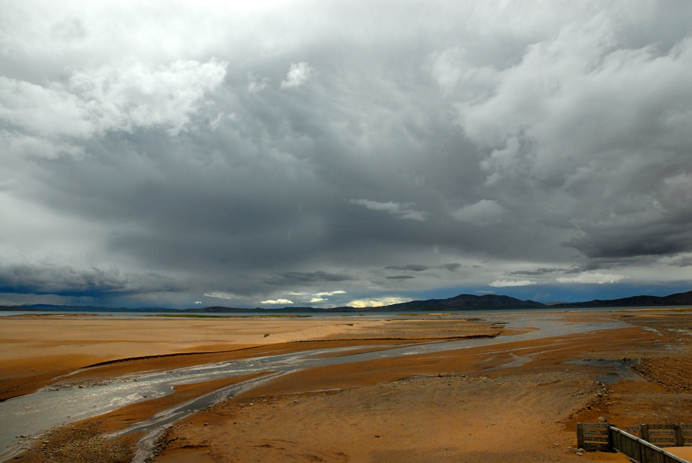 Nagqu River near Amdo