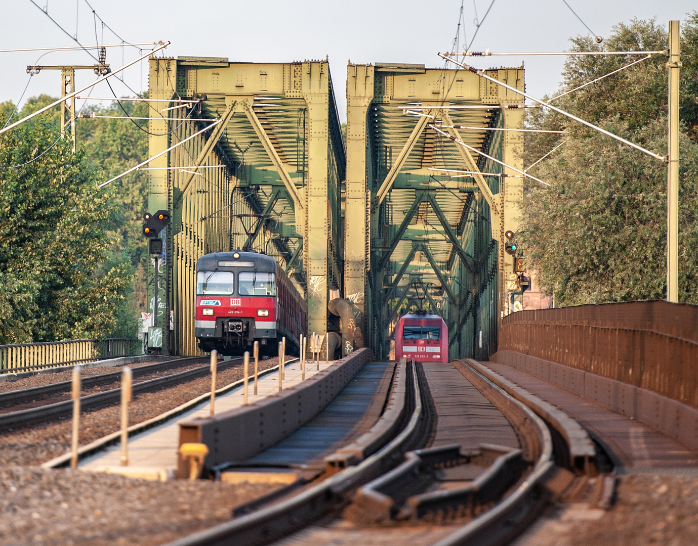 Nah- und Fernverkehr