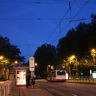 Nahverkehr zur blauen Stunde