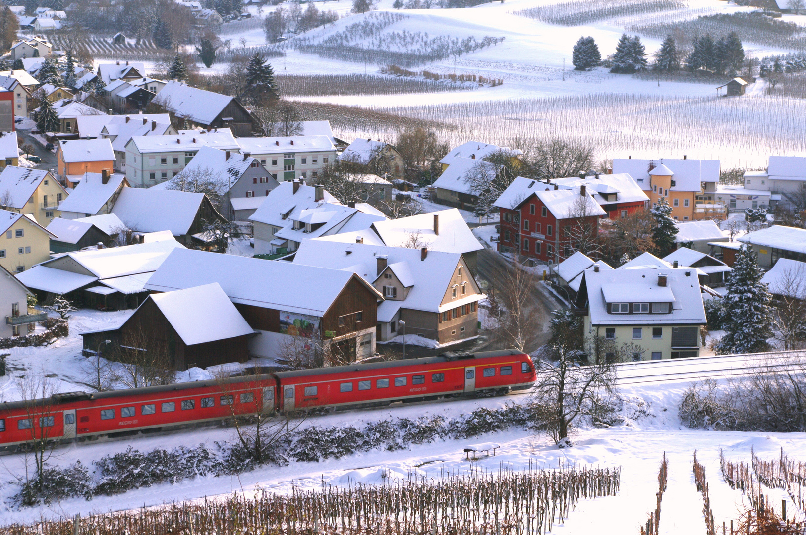 Nahverkehrszug im Winter