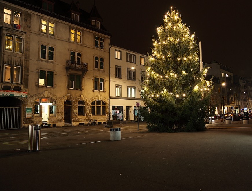 NaJa,en Wiehnachtsbaum,Chrischtbaum oder so im Gundeli