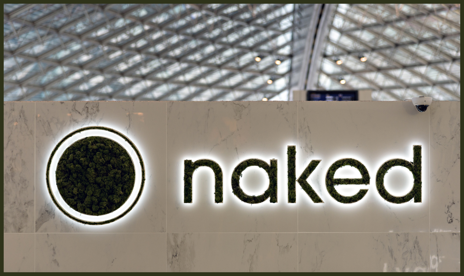 "naked"