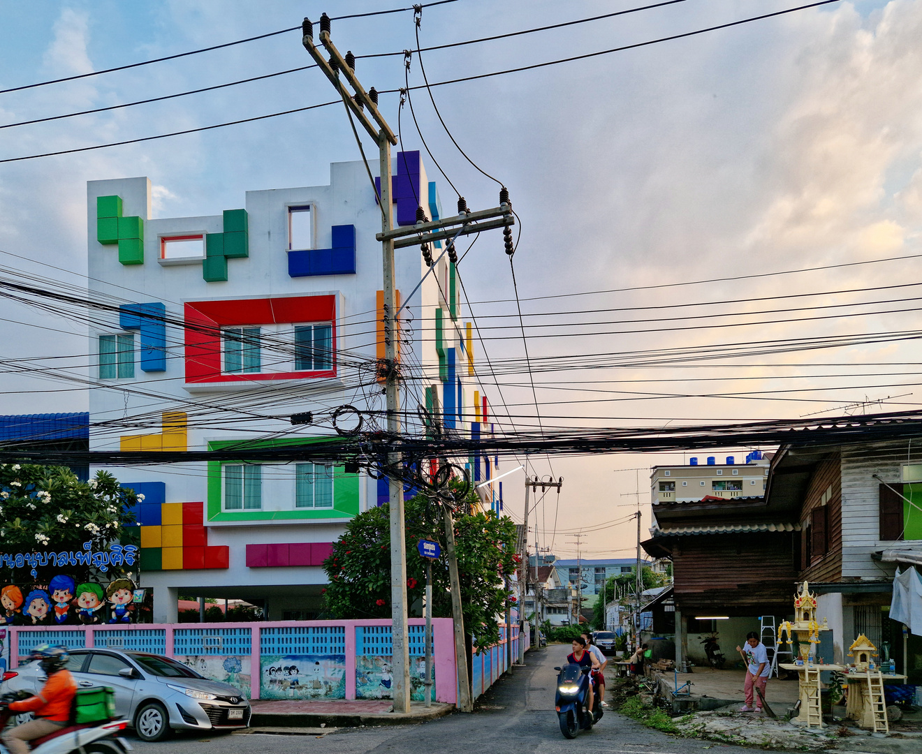 Nakhon Pathom - Das Tetris-Haus