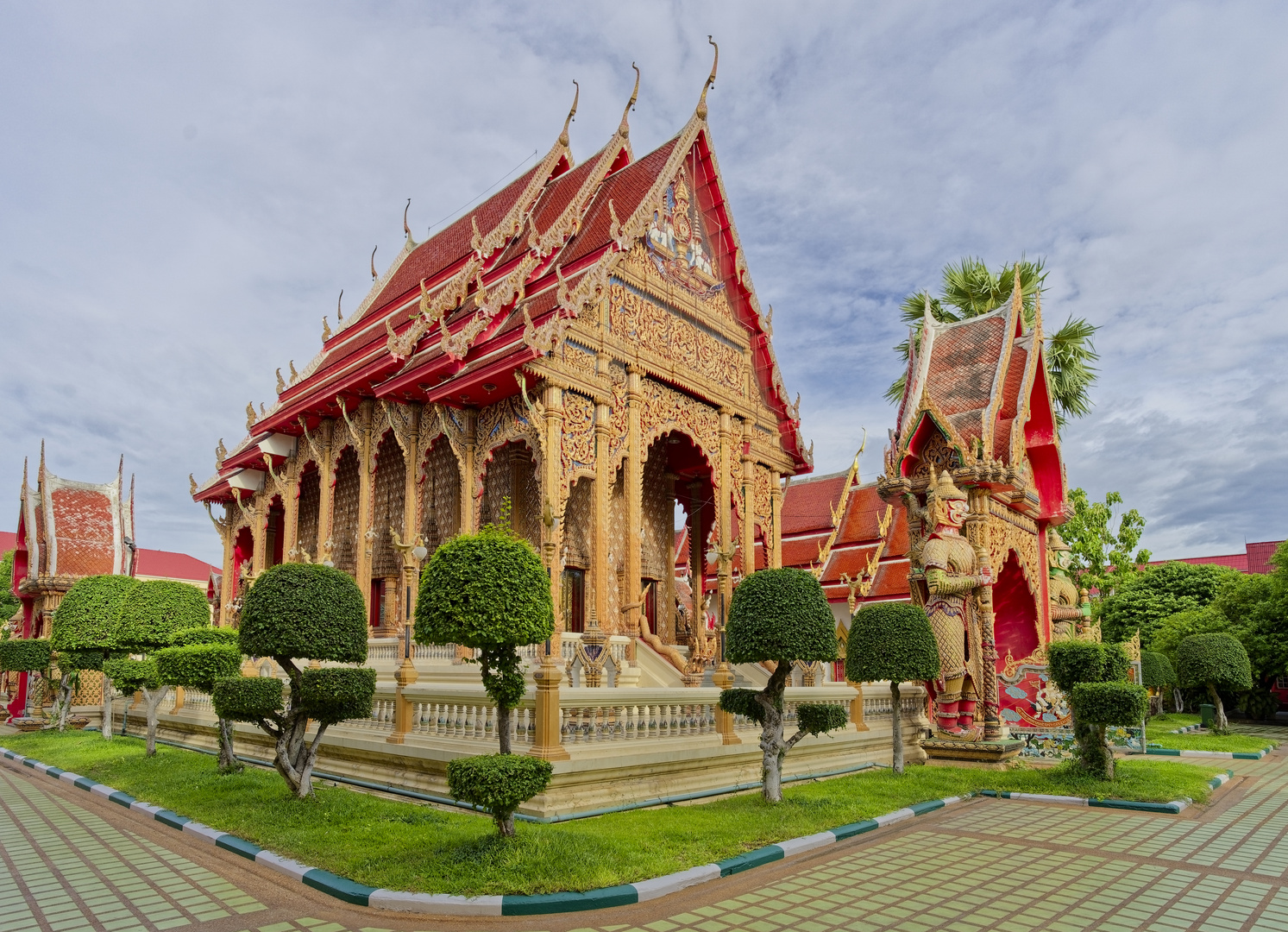Nakhon Pathom - Wat Phai Lom