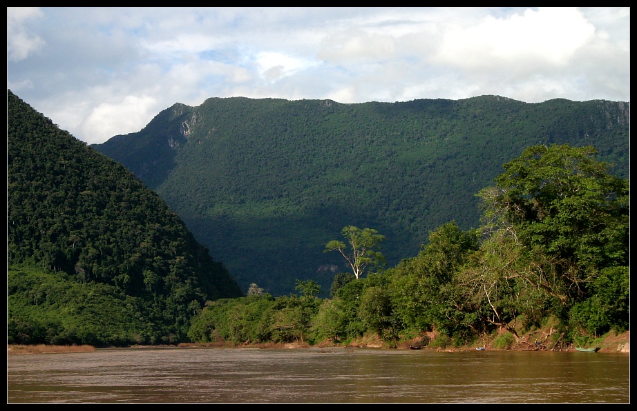 Nam Ou, Laos