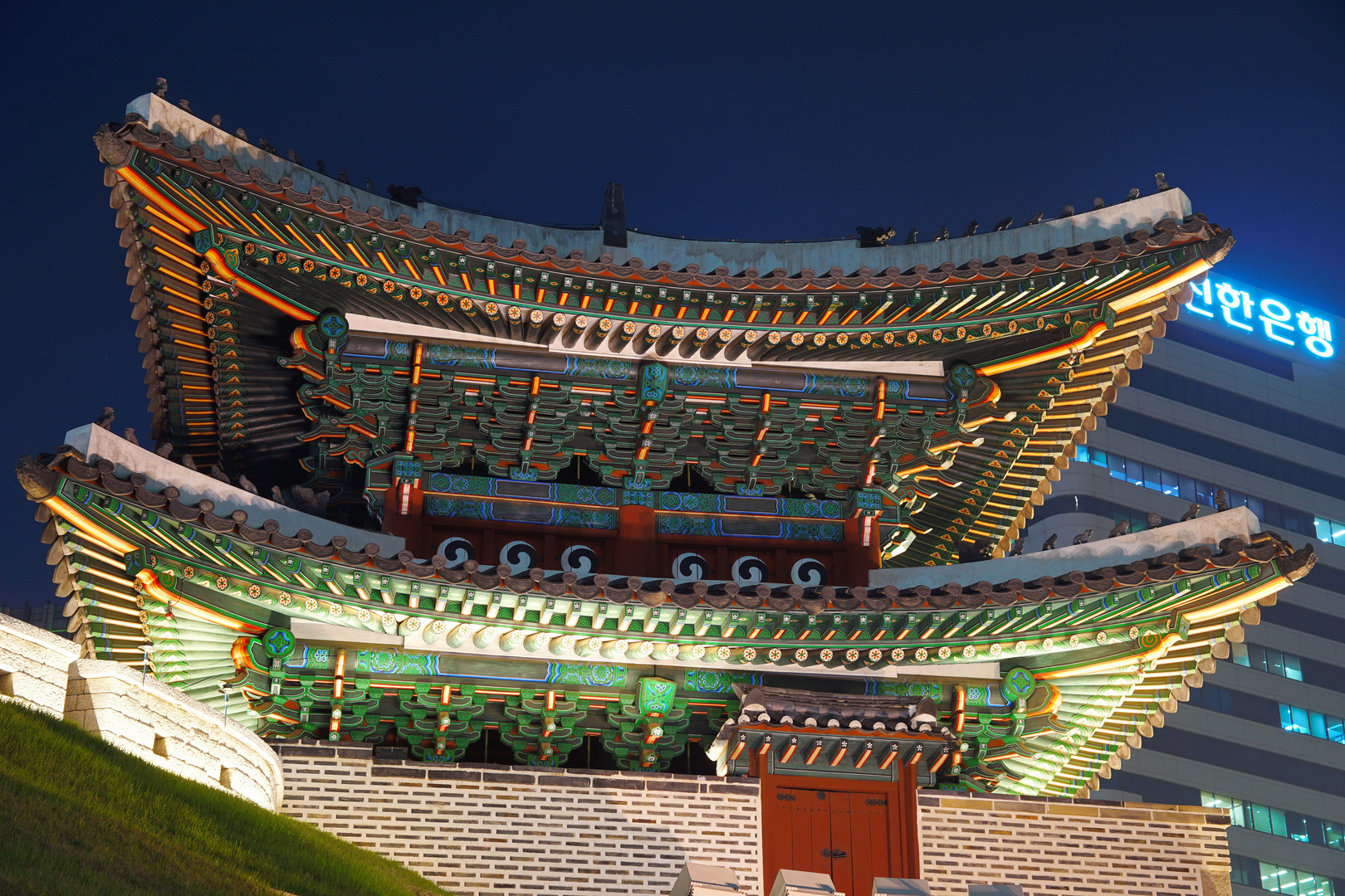 Namdaemun in Seoul zur "Blauen Stunde"