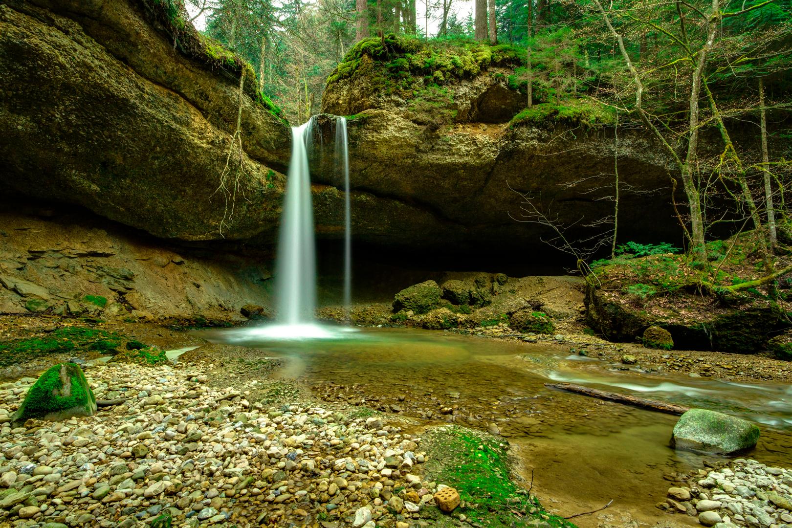 Namenloser Wasserfall bei Scheidegg2