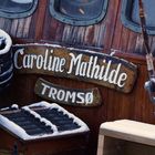 Namensschild des Kutters Caroline Mathilde in Tromsø
