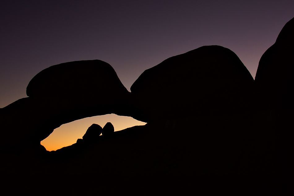 Namibia 2012 – Das letzte Licht über der einzigartigen Spitzkoppen Landschaft ….