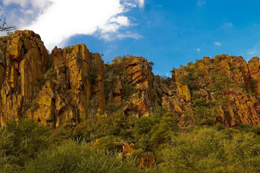 Namibia - Waterberg Plateau Park 1, rote Sandsteinfelsen in der Abendsonne