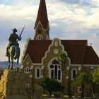 Namibia - Windhoek, Reiterdenkmal zwischen Alter Feste und Christuskirche