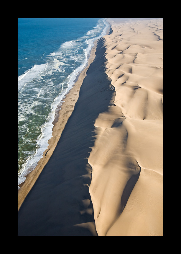 Namibia XXIX - the long wall