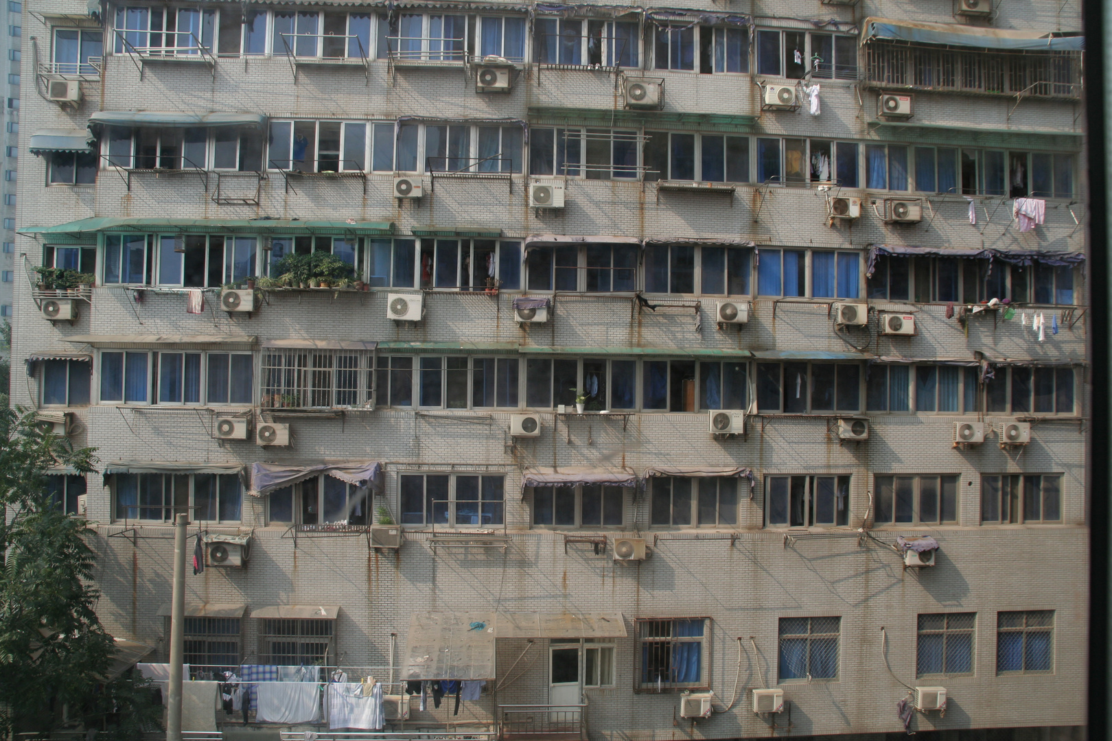 Nanjing - Hightech an der Fassade