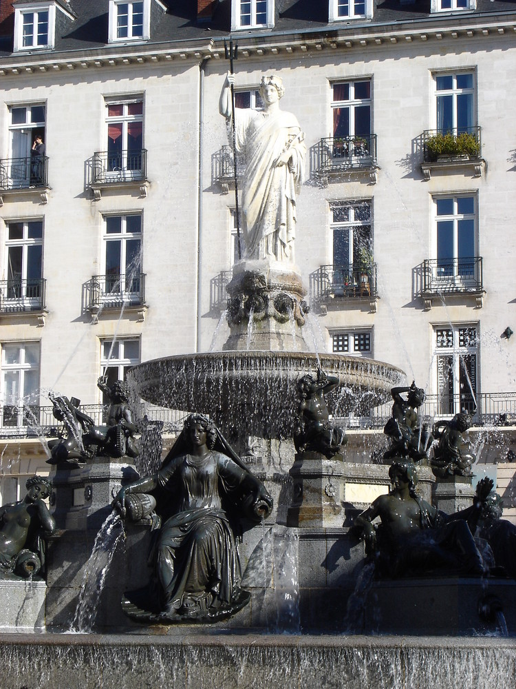 Nantes Place Royale la Loire et ses affluents