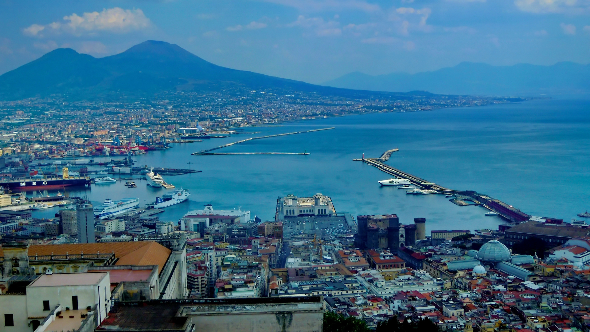 Napoli: Hafenpanorama