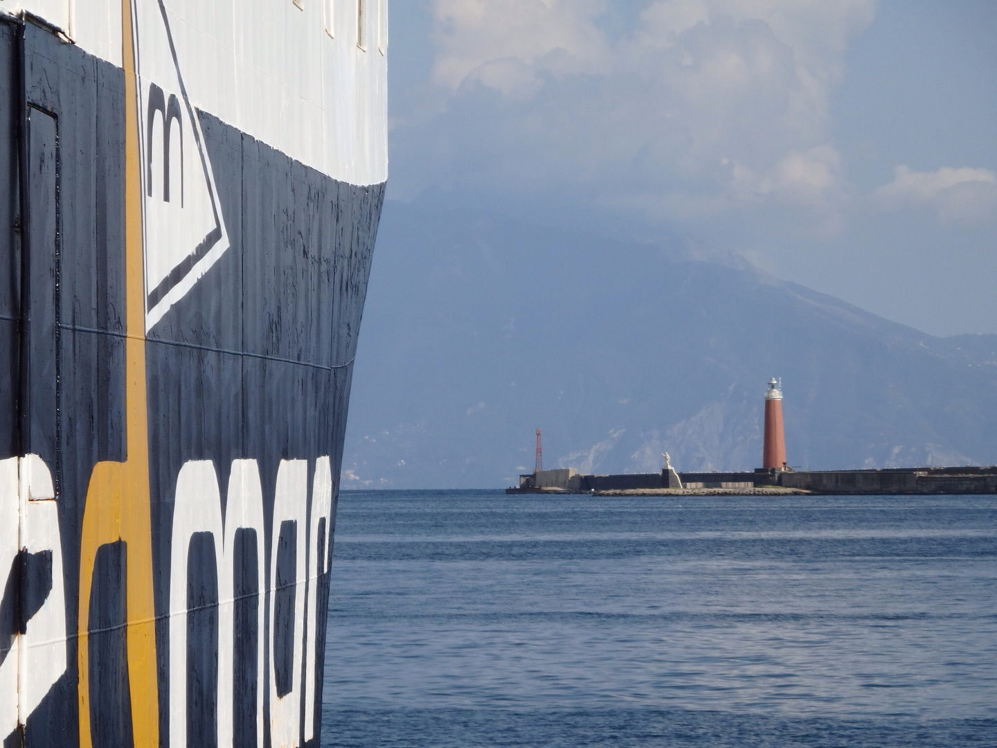 Napoli - il traghetto