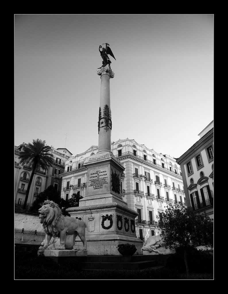 Napoli - Piazza dei Martiri