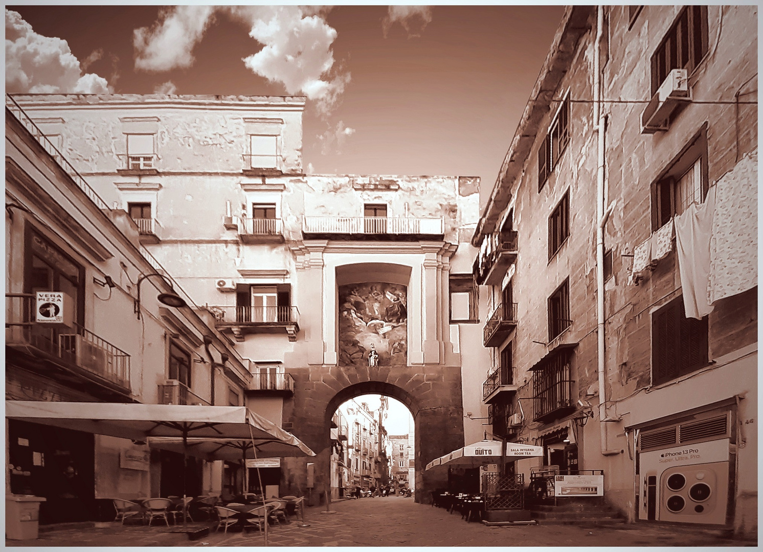 NAPOLI - PORTA SAN GENNARO 