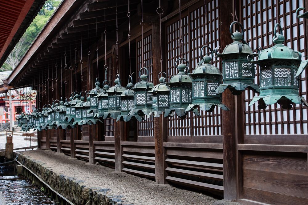 Nara - Laternen im Kasuga Taisha Schrein 1