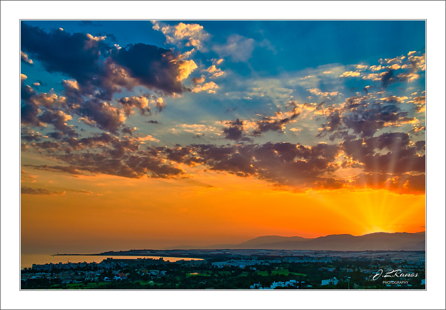 NARANJA Y AZUL