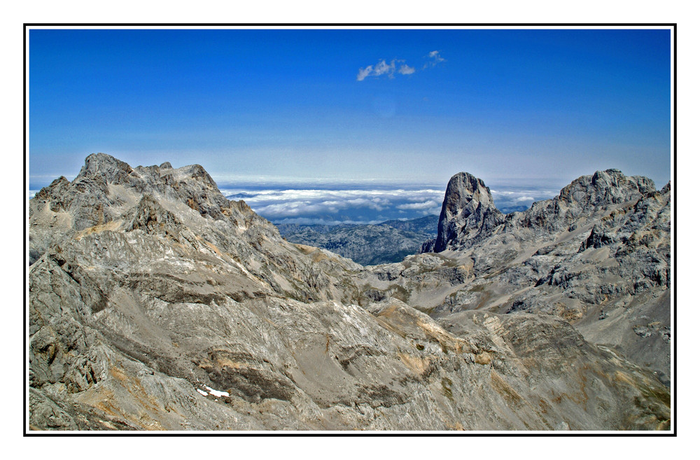 Naranjo y Torre Cerredo