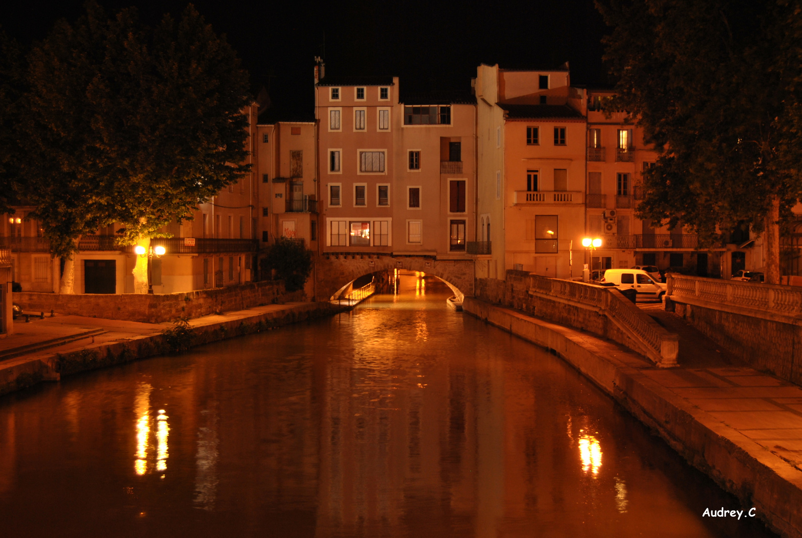 Narbonne (11) et son canal du midi