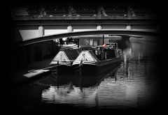 narrow boat