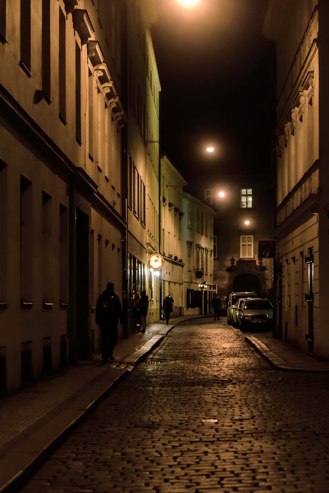 Narrow streets of cobblestone