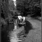 Narrowboat taking the bend