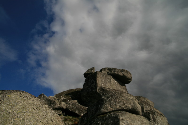 Nas terras dos dolmens