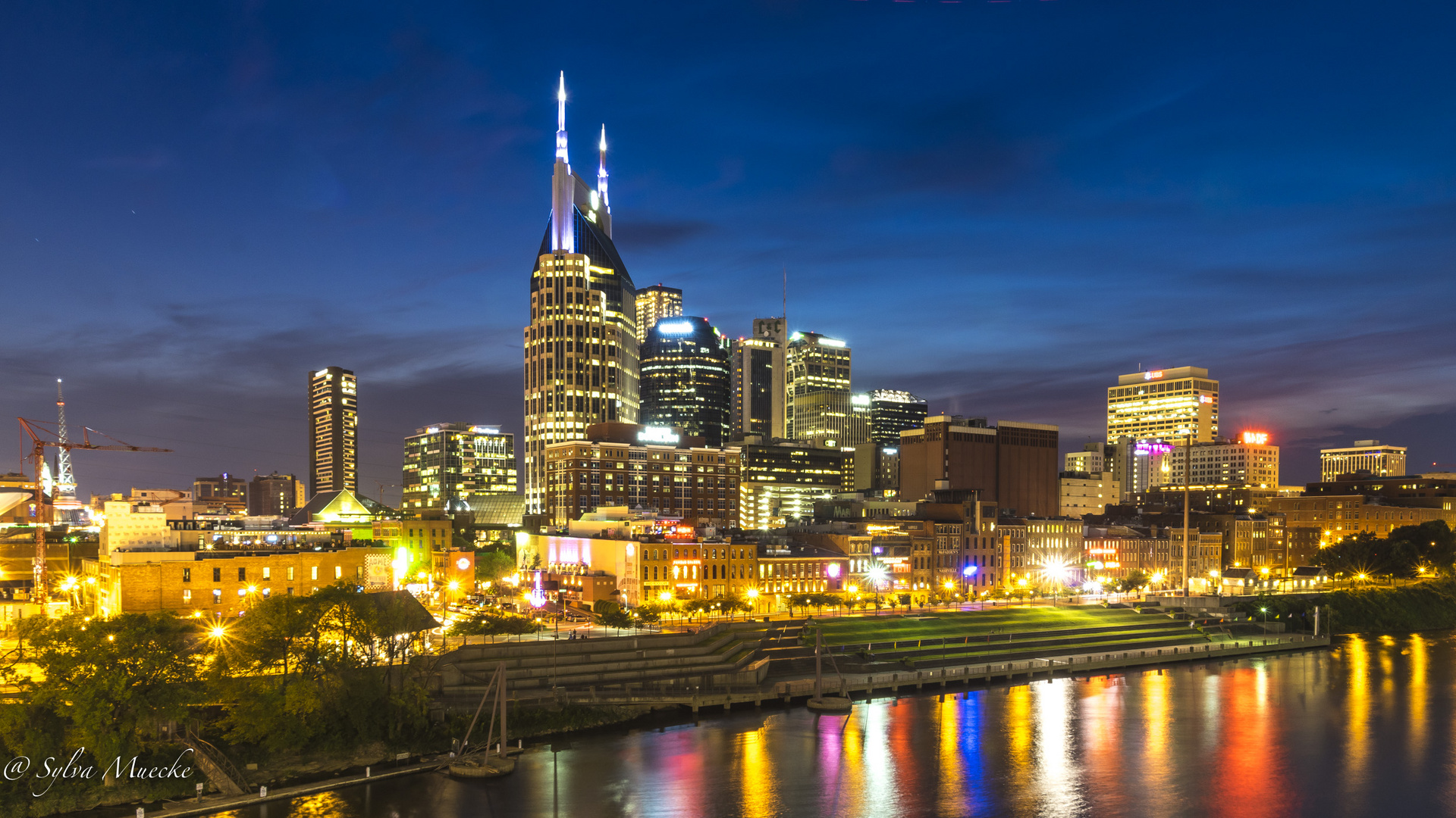 Nashville by night 